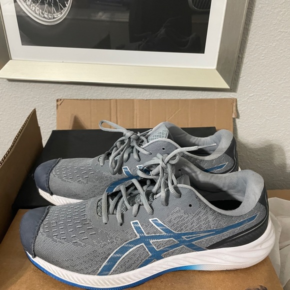 Asics Men’s Shoes - Picture 1 of 5